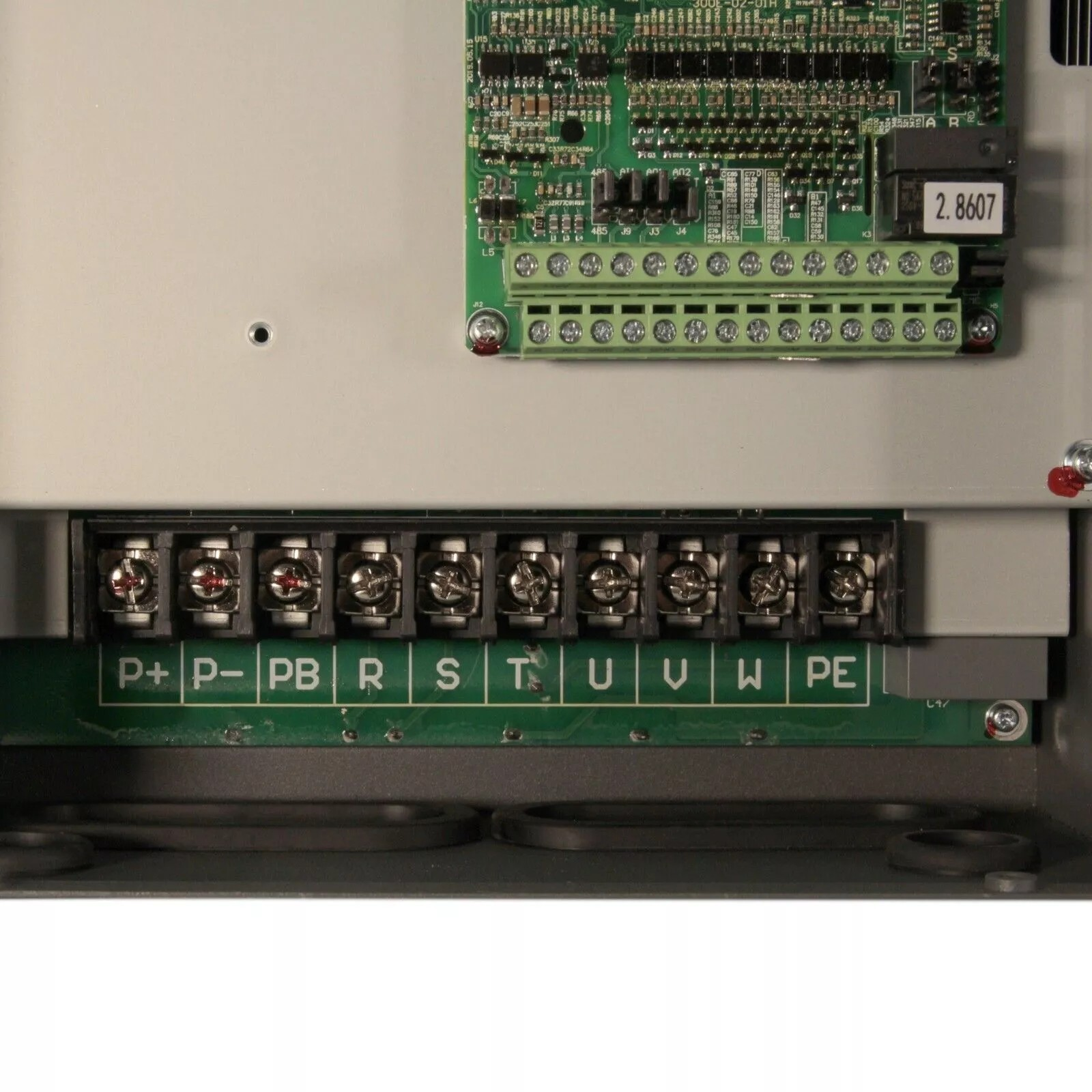 ESQ-760-4T0450G/0550P-BU 45/55кВт, 380В ESQ-760-4T0450G/0550P-BU 45/55кВт, 380В